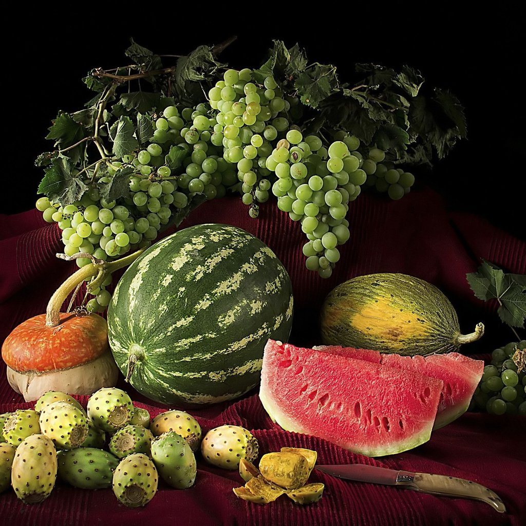 Обои виноград, фрукты, арбуз, ягоды, grapes, fruit, watermelon, berries разрешение 2048x1342 Загрузить