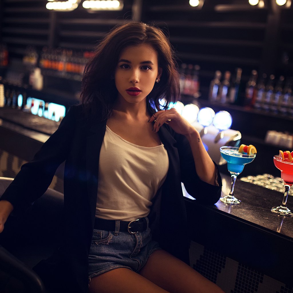 Обои девушка, майка, шорты, aliya in the bar, иван горохов, girl, mike, shorts, ivan gorokhov разрешение 2000x1336 Загрузить