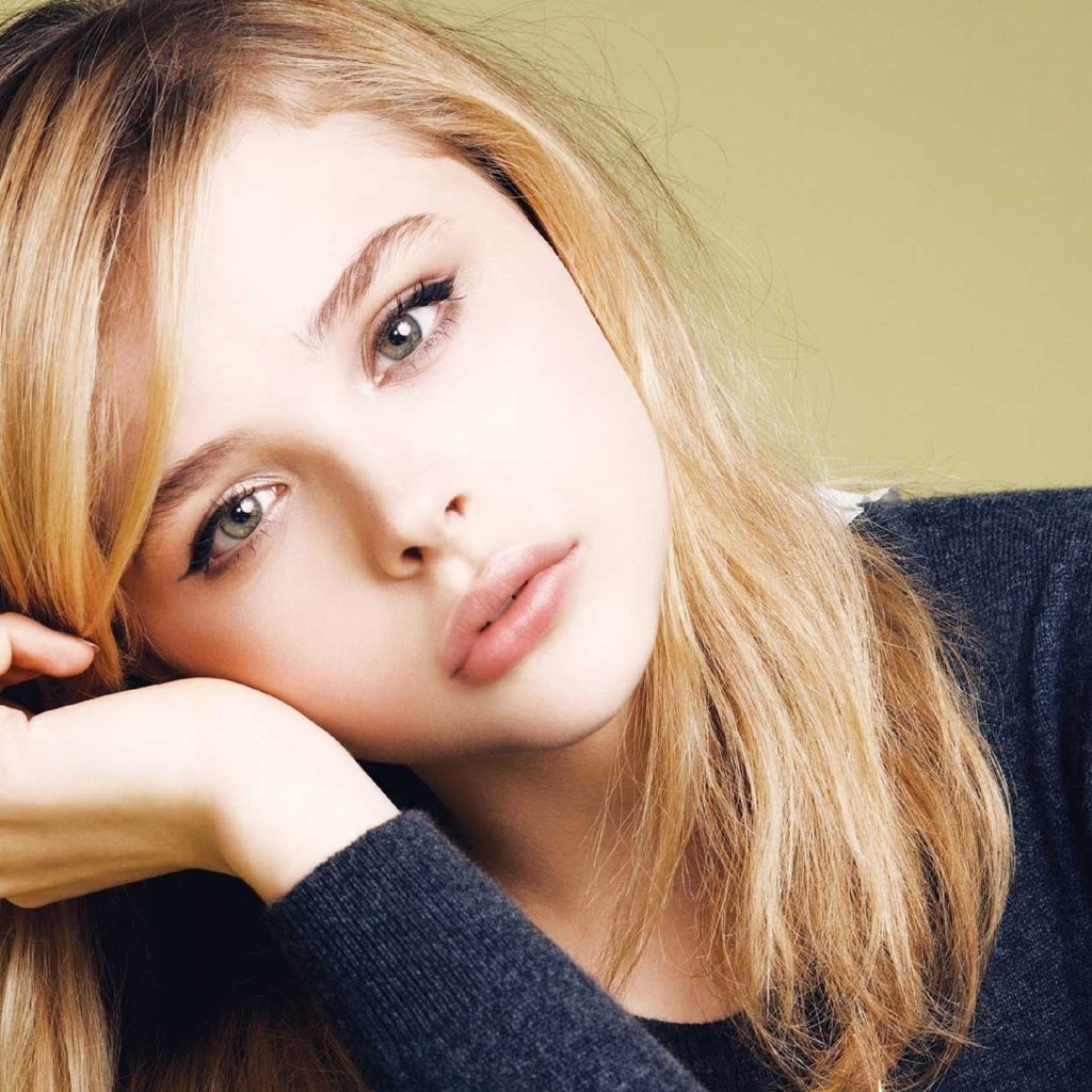 Обои девушка, фон, актриса, хлоя морец, хлоя моретц, girl, background, actress, chloe moretz разрешение 2560x1600 Загрузить