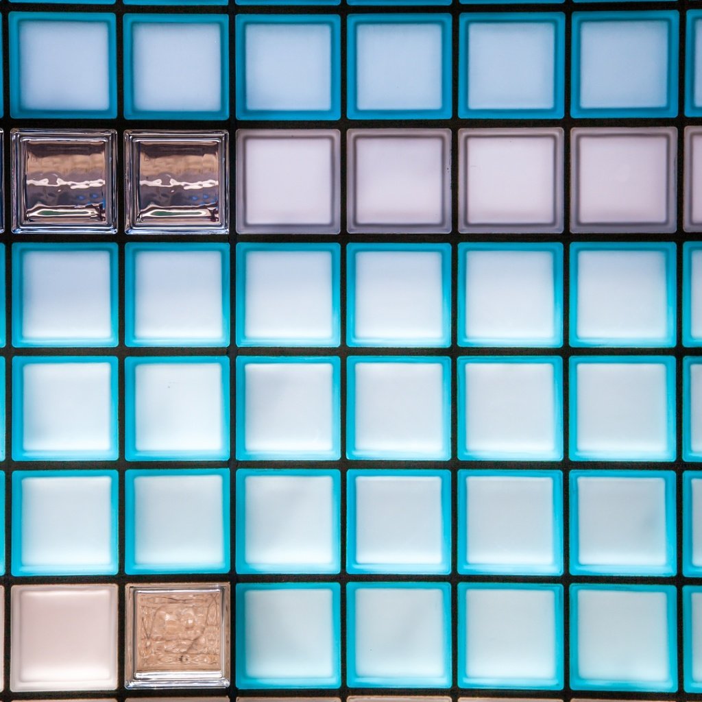 Обои цвета, стена, расцветка, квадрат, стеклянные кирпичи, color, wall, colors, square, glass bricks разрешение 2880x1920 Загрузить
