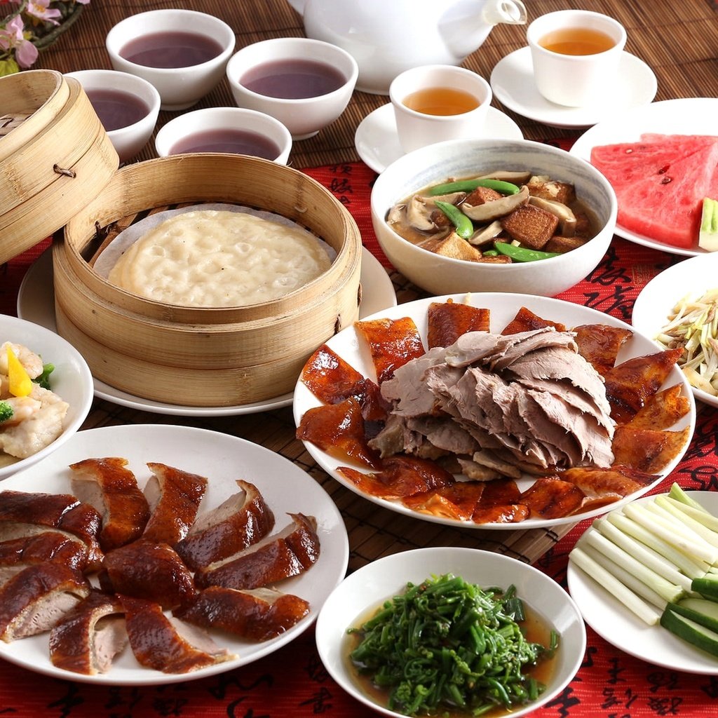 Обои арбуз, блюда, овощи, тайваньская кухня, мясо, чай, утка, соус, креветки, ассорти, watermelon, meals, vegetables, taiwanese cuisine, meat, tea, duck, sauce, shrimp, cuts разрешение 1920x1279 Загрузить