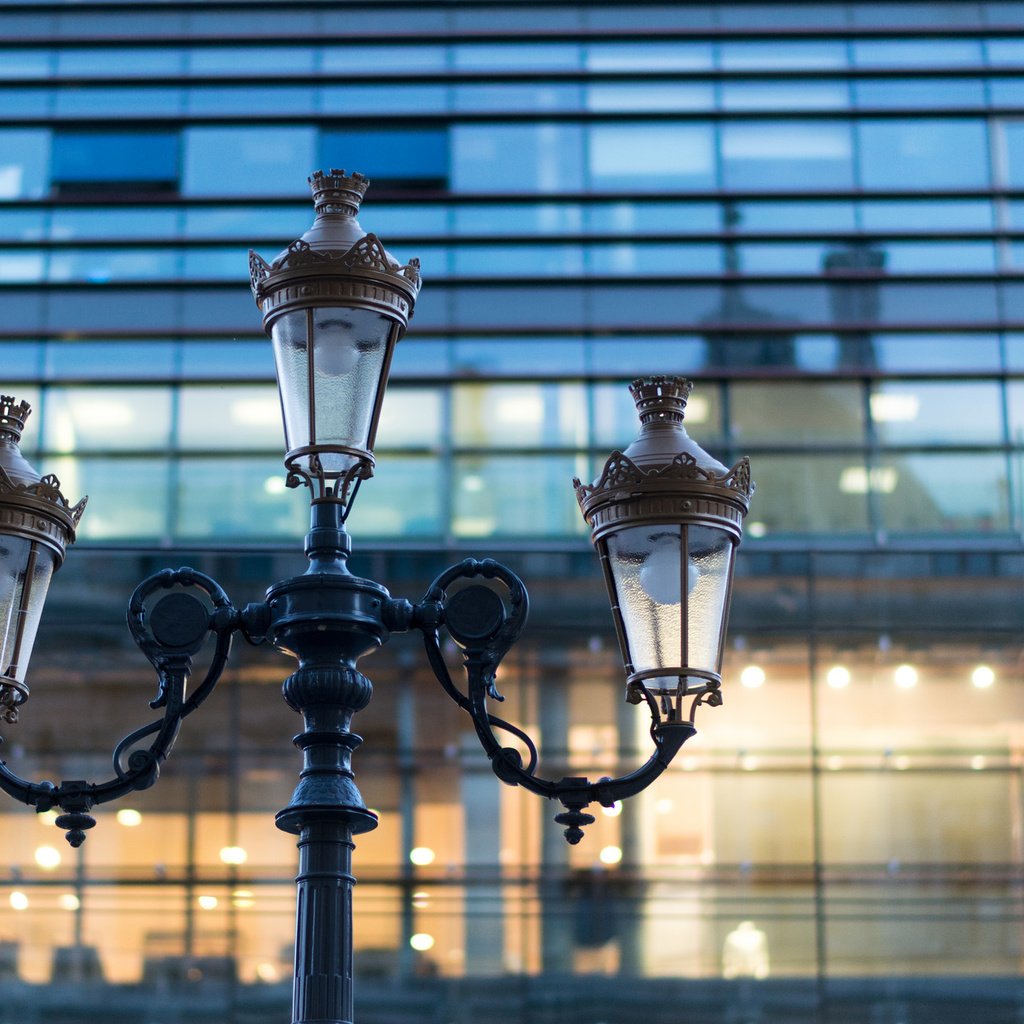 Обои макро, фонарь, здание, франция, квартал, франци, les cordeliers, лион, macro, lantern, the building, france, quarter, lyon разрешение 2048x1367 Загрузить