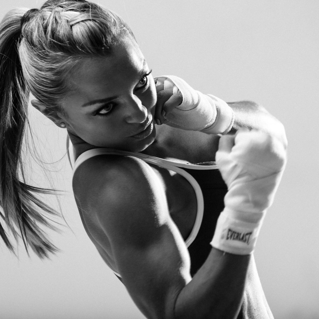 Обои девушка, движение, удар, бокс, обучение, girl, movement, blow, boxing, training разрешение 1920x1280 Загрузить