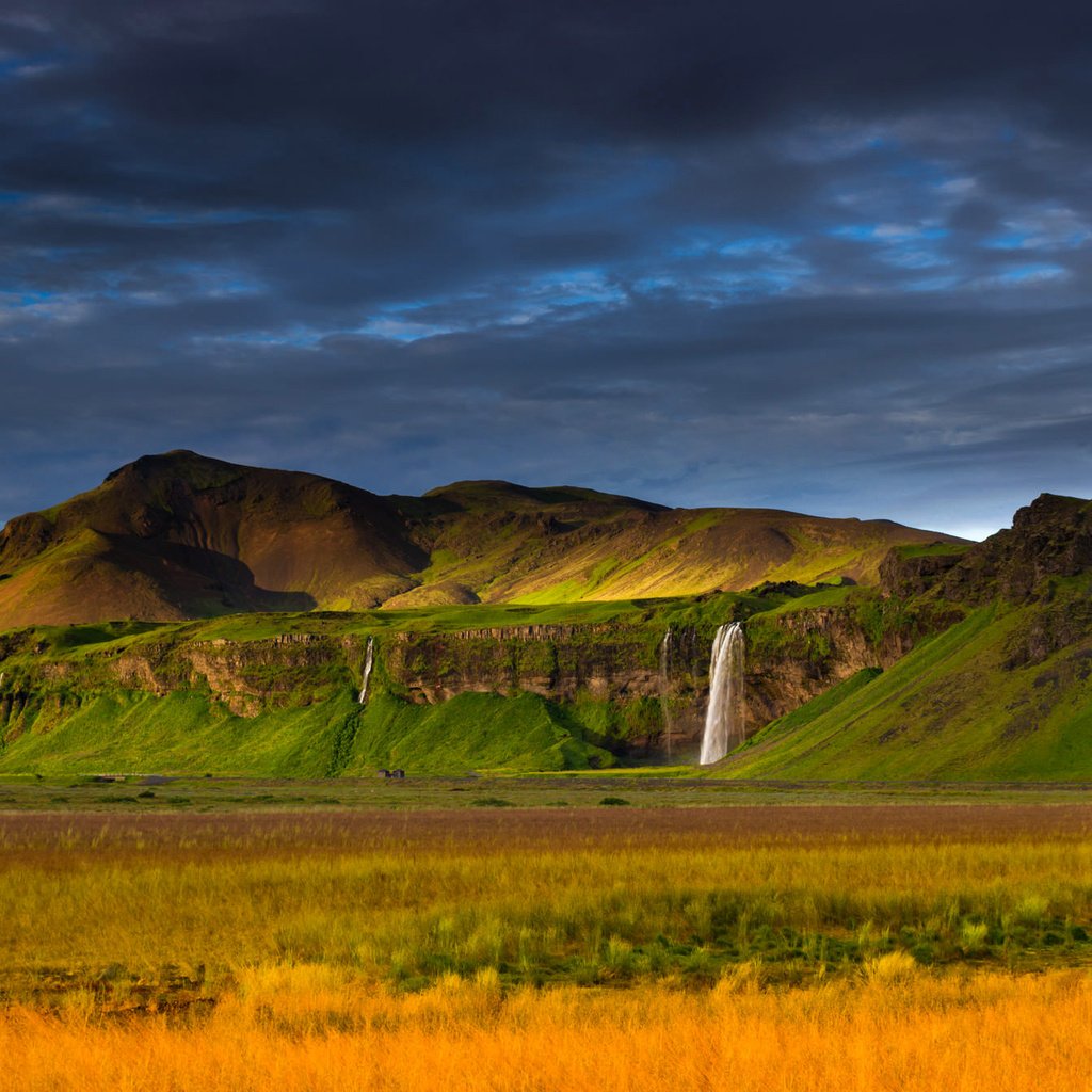 Обои горы, скалы, пейзаж, водопад, исландия, mountains, rocks, landscape, waterfall, iceland разрешение 2048x1342 Загрузить