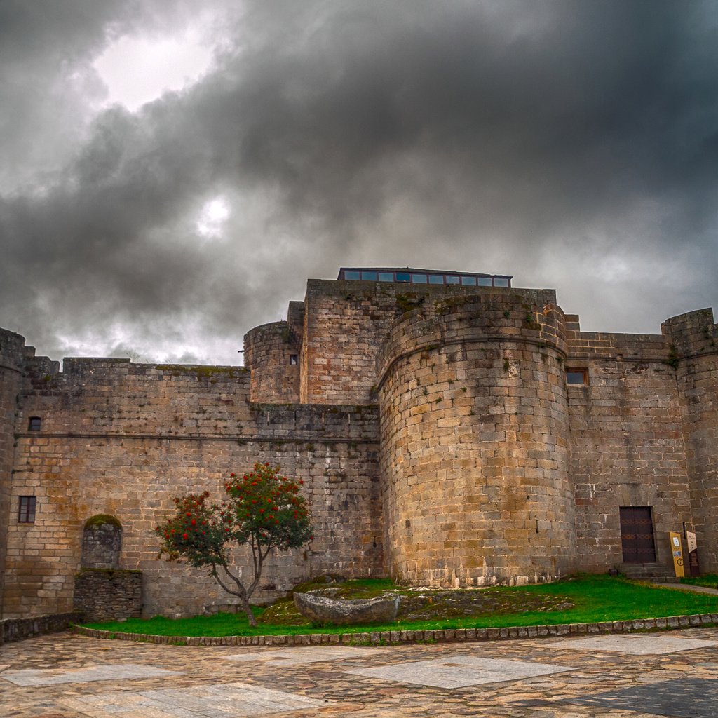 Обои тучи, крепость, испания, castillo, sanabria, clouds, fortress, spain разрешение 2800x1800 Загрузить