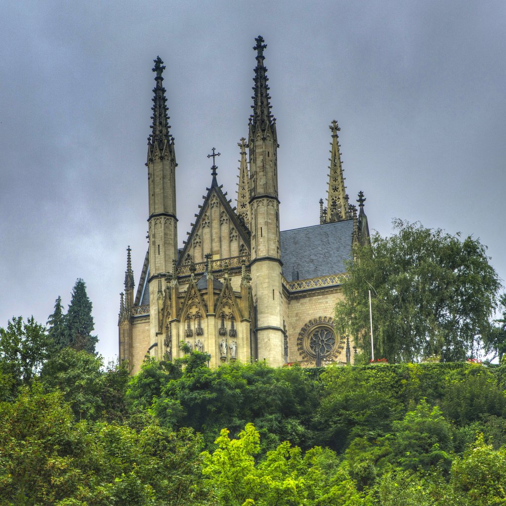 Обои храм, собор, город, монастырь, германия, apollinaris kirche remagen, temple, cathedral, the city, the monastery, germany разрешение 3600x2382 Загрузить