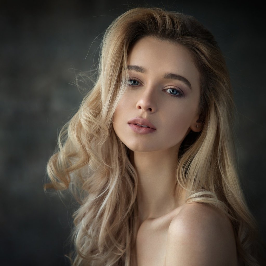 Обои девушка, блондинка, портрет, взгляд, фотограф, анна, dennis drozhzhin, girl, blonde, portrait, look, photographer, anna разрешение 2048x1387 Загрузить