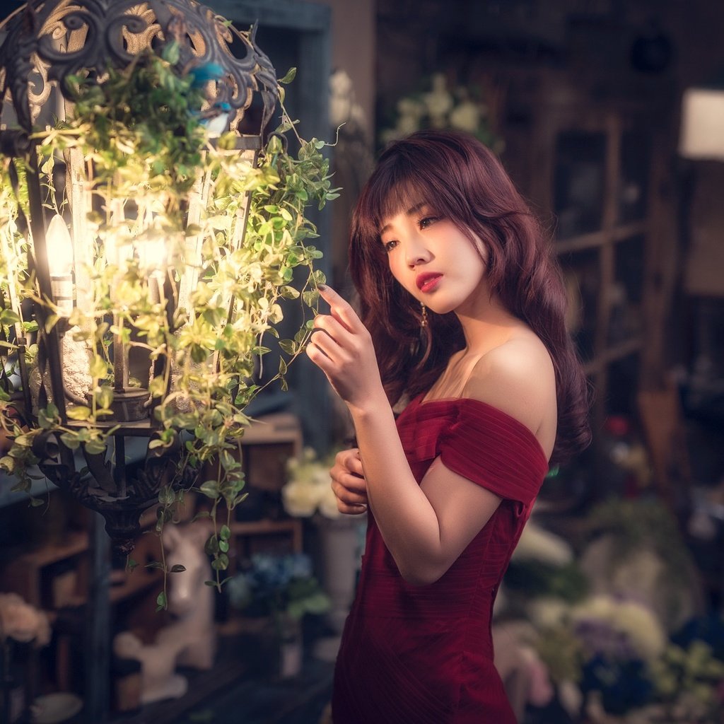 Обои девушка, платье, взгляд, лампа, волосы, азиатка, girl, dress, look, lamp, hair, asian разрешение 2048x1365 Загрузить