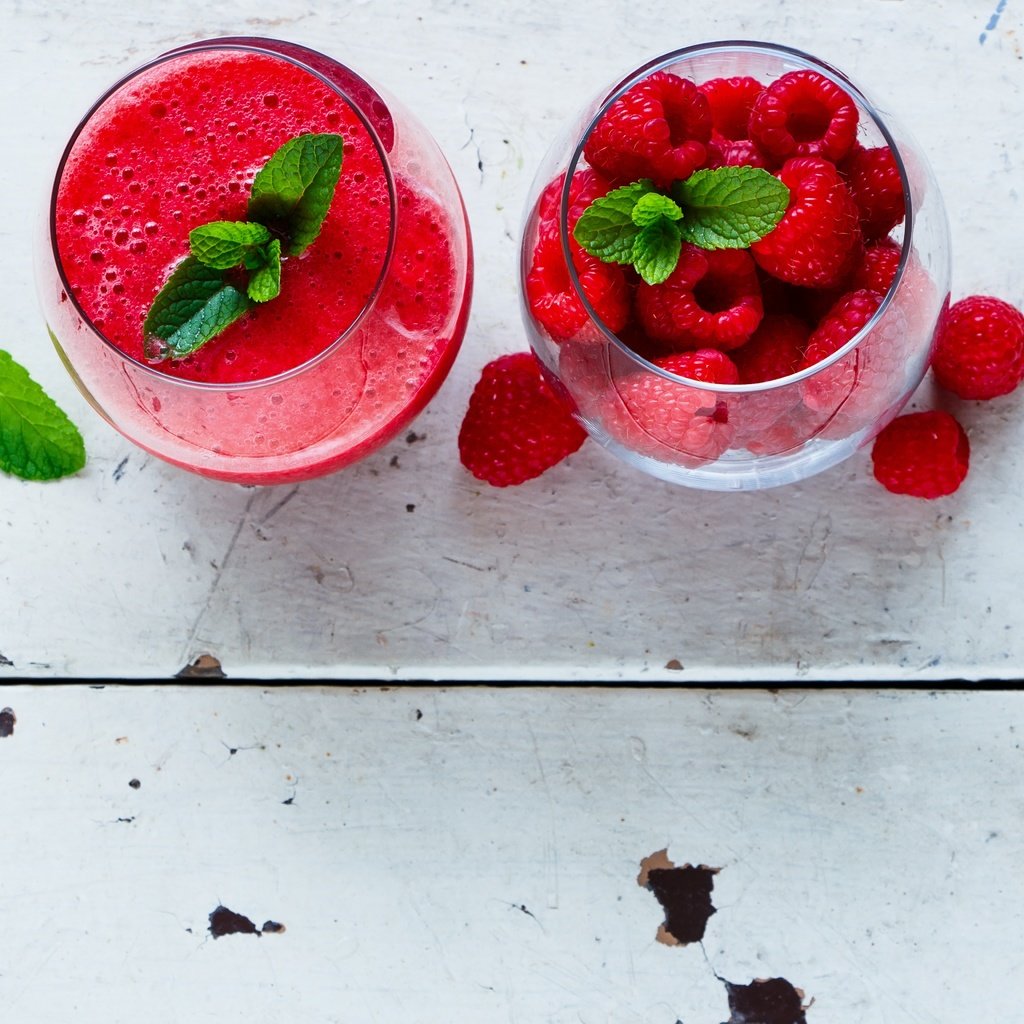 Обои мята, напиток, малина, ягоды, стаканы, сок, фреш, mint, drink, raspberry, berries, glasses, juice, fresh разрешение 5184x3456 Загрузить