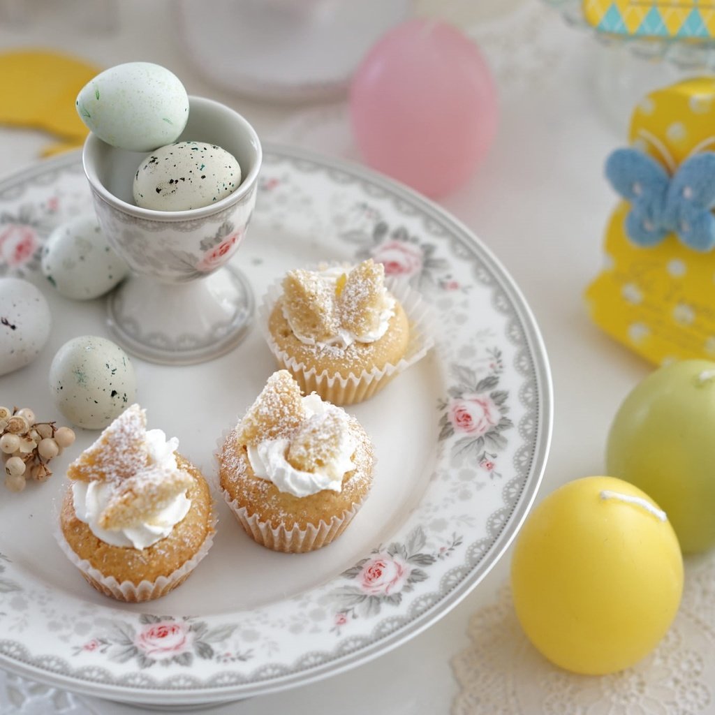 Обои свечи, пасха, яйца, зайчик, пирожные, сервировка, candles, easter, eggs, bunny, cakes, serving разрешение 2048x1365 Загрузить