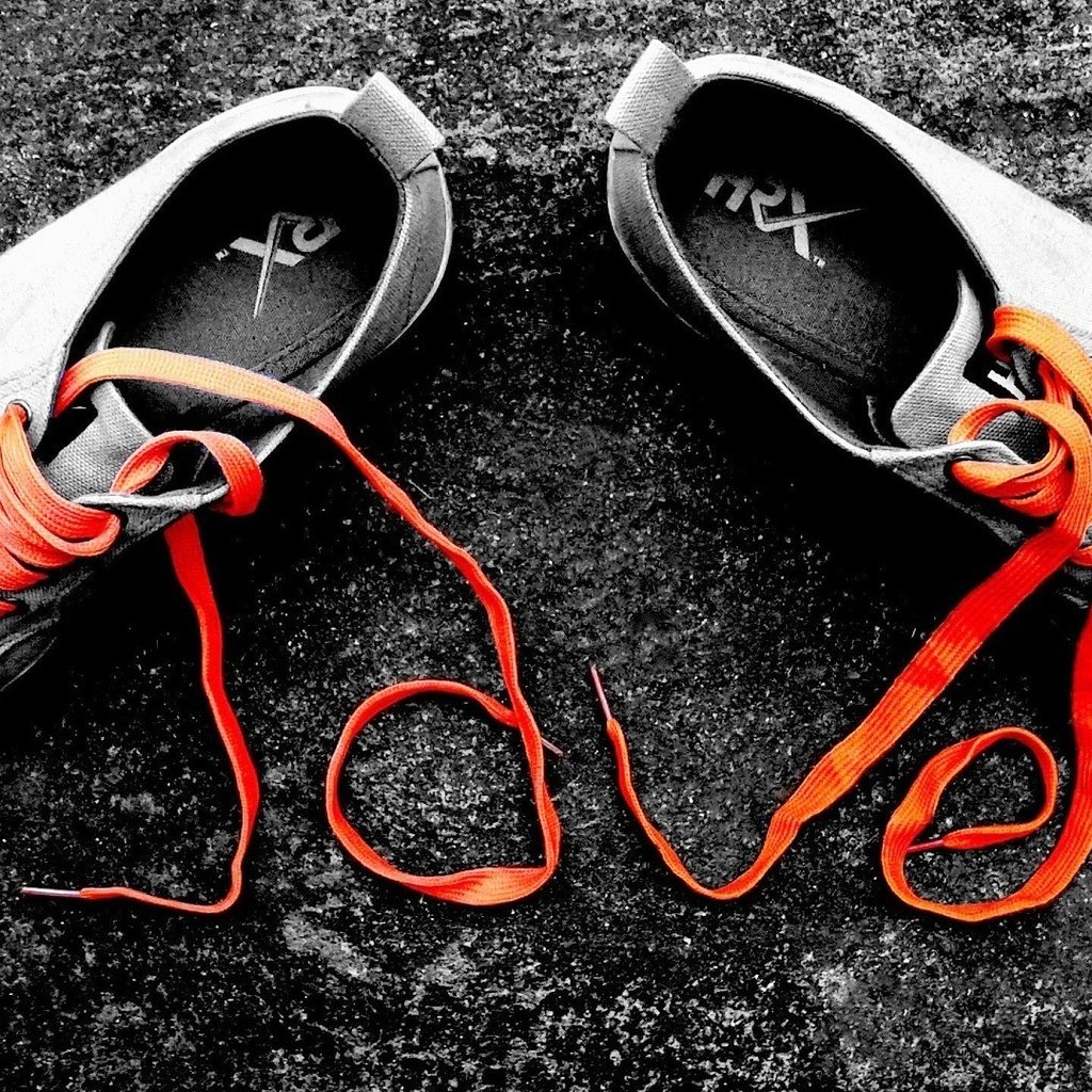 Обои обувь, оранжевые, шнурки, shoes, orange, laces разрешение 1920x1080 Загрузить