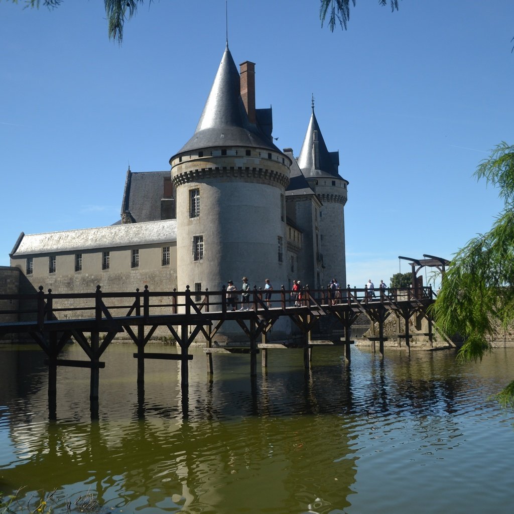 Обои мост, замок, франция, chateau de sully sur loire, замок сюлли-сюр-луар, сюлли-сюр-луар, bridge, castle, france, the castle of sully-sur-loire, sully-sur-loire разрешение 4608x3072 Загрузить