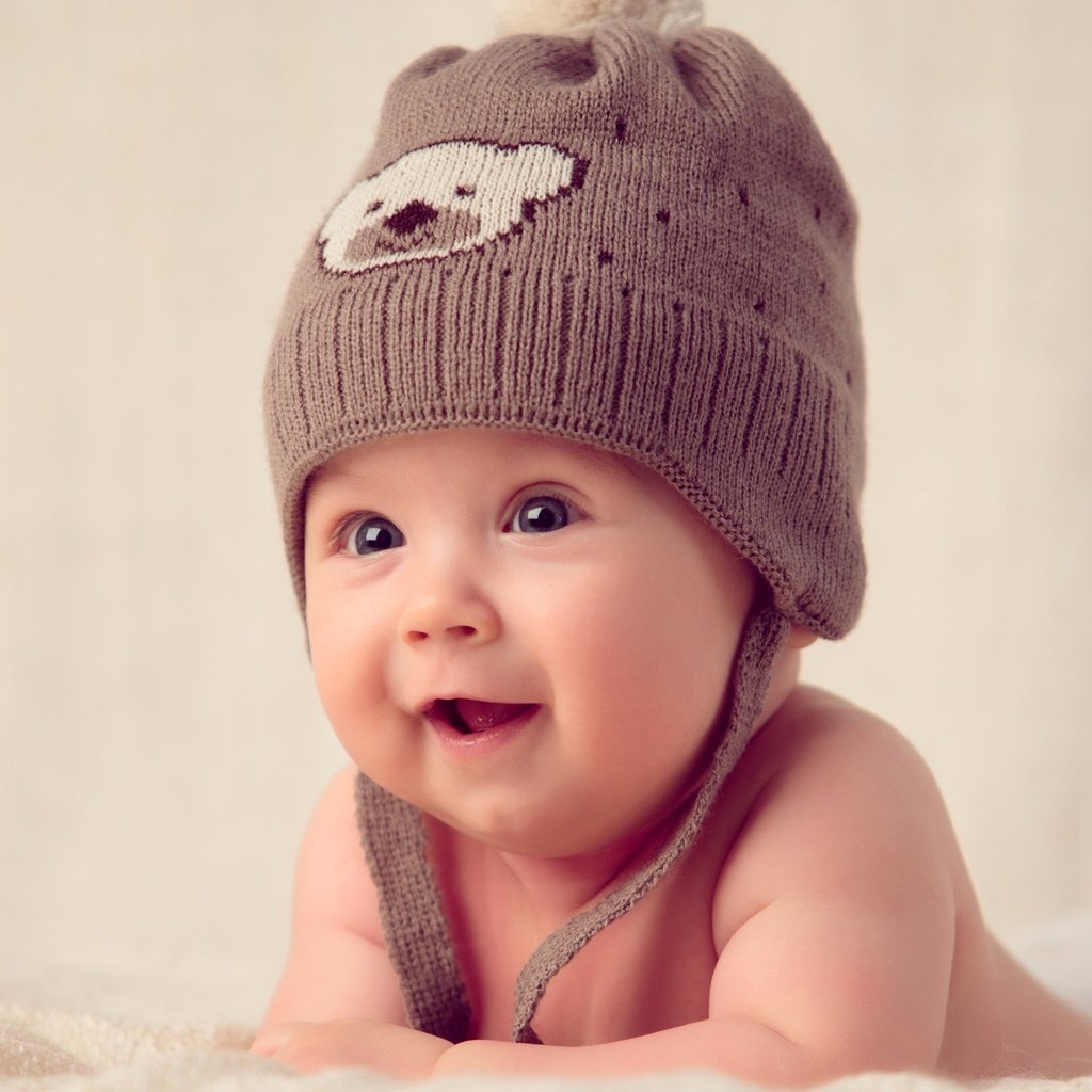 Обои улыбка, взгляд, дети, ребенок, шапка, малыш, младенец, smile, look, children, child, hat, baby разрешение 3840x2160 Загрузить