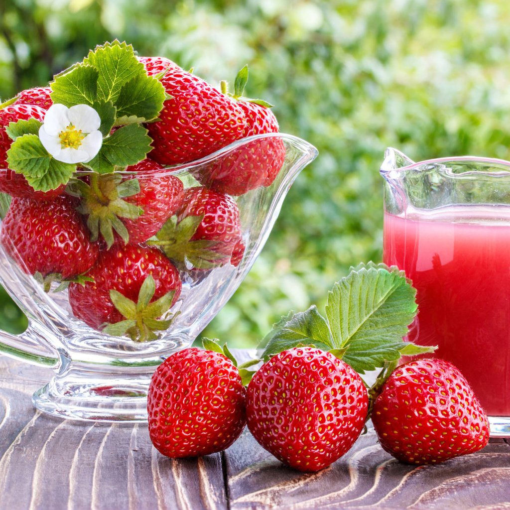 Обои напиток, клубника, ягоды, сок, drink, strawberry, berries, juice разрешение 1920x1200 Загрузить