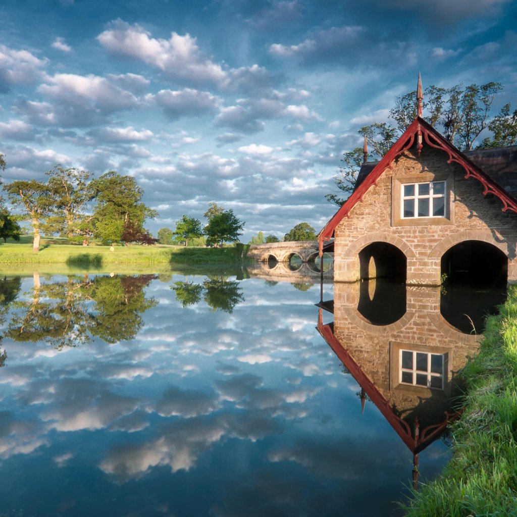 Обои озеро, природа, отражение, пейзаж, домик, lake, nature, reflection, landscape, house разрешение 1920x1200 Загрузить