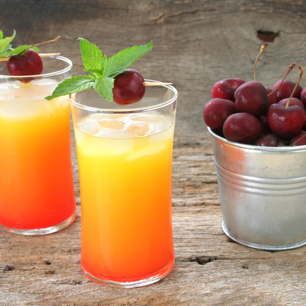 Обои вишня, стаканы, боке, сок, ведерко, смузи, cherry, glasses, bokeh, juice, bucket, smoothies разрешение 3456x2304 Загрузить