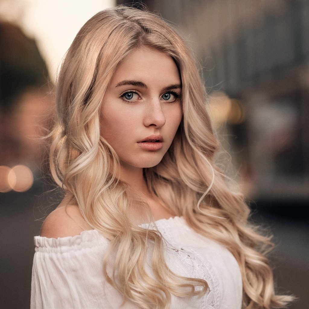 Обои девушка, блондинка, улица, модель, макияж, прическа, мартин кюн, girl, blonde, street, model, makeup, hairstyle, martin kuhn разрешение 2048x1365 Загрузить