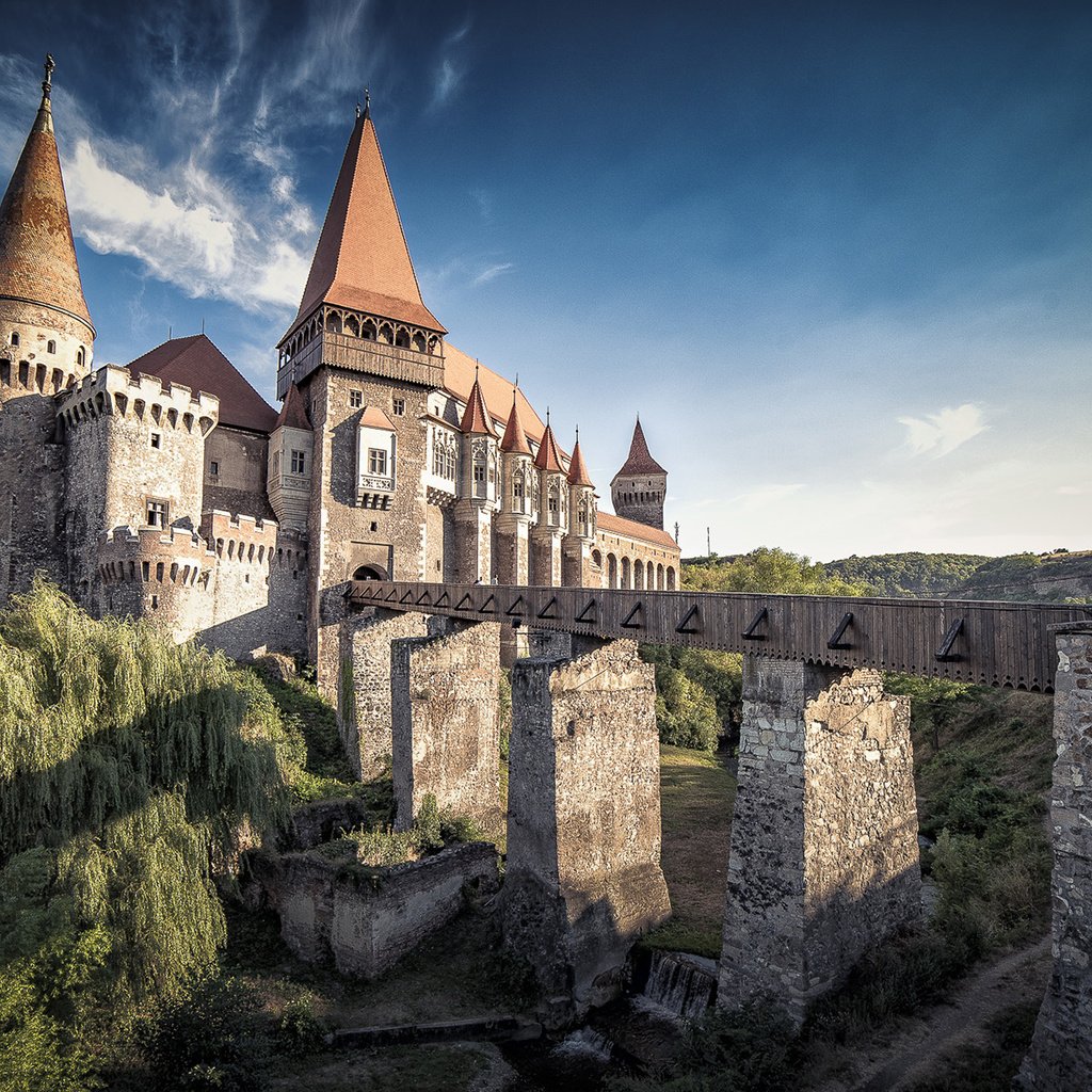 Обои небо, облака, мост, замок, румыния, корвин, george matei fotografia, the sky, clouds, bridge, castle, romania, corwin разрешение 1920x1200 Загрузить