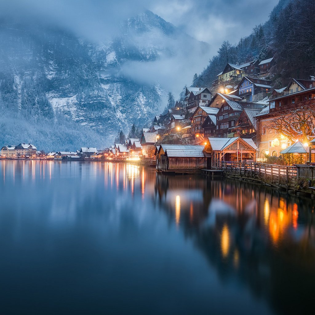 Обои огни, озеро, горы, зима, город, австрия, хальштадт, lights, lake, mountains, winter, the city, austria, hallstadt разрешение 1920x1080 Загрузить