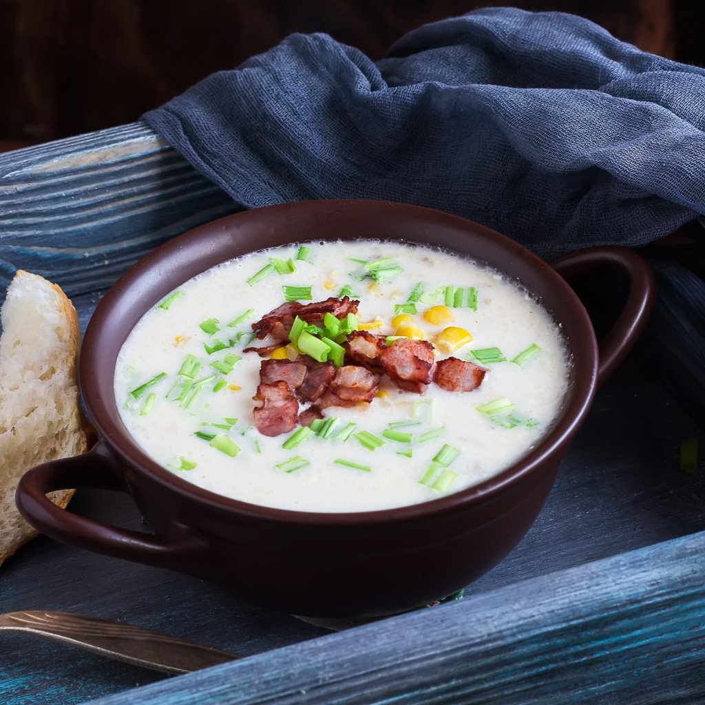 Обои зелень, сыр, хлеб, миска, суп, бекон, суп-пюре, суп=пюре, greens, cheese, bread, bowl, soup, bacon, soup=puree разрешение 2100x1435 Загрузить