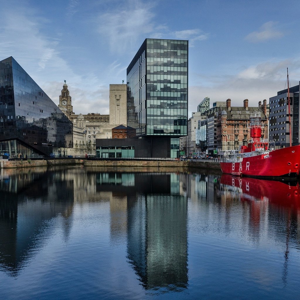 Обои отражение, корабль, дома, англия, порт, ливерпуль, reflection, ship, home, england, port, liverpool разрешение 2048x1317 Загрузить