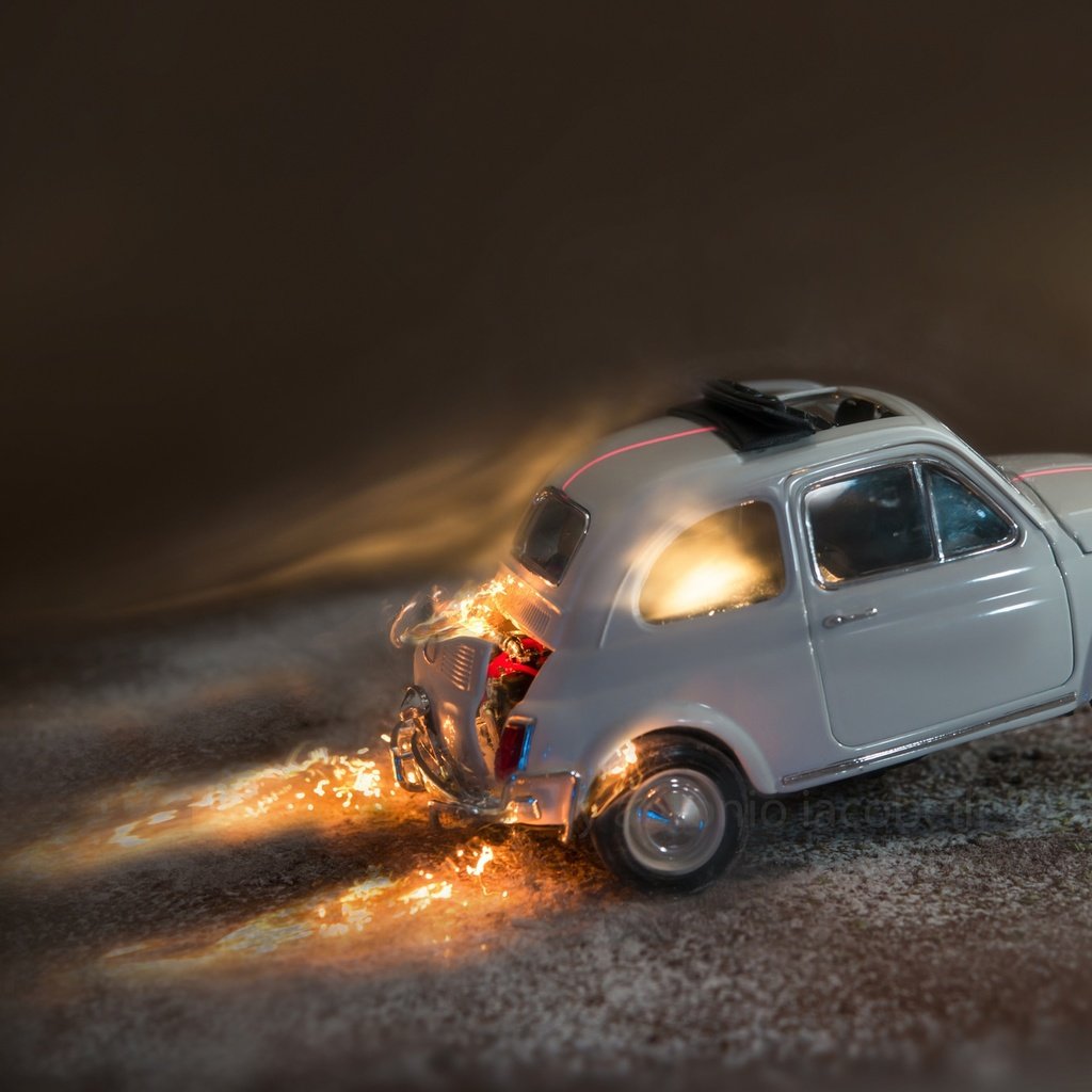 Обои макро, огонь, игрушка, машинка, моделька, fiat 500, macro, fire, toy, machine, model разрешение 2048x1367 Загрузить