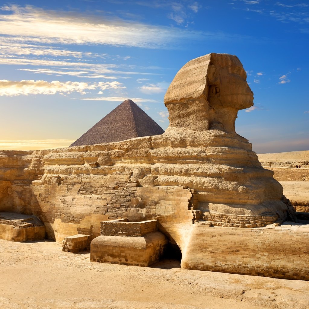 Обои небо, cairo, great sphinx of giza, облака, солнце, пустыня, пирамида, египет, всадники, сфинкс, the sky, clouds, the sun, desert, pyramid, egypt, riders, sphinx разрешение 6702x4473 Загрузить