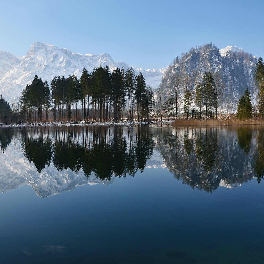 Обои деревья, озеро, горы, природа, лес, отражение, trees, lake, mountains, nature, forest, reflection разрешение 3840x2400 Загрузить