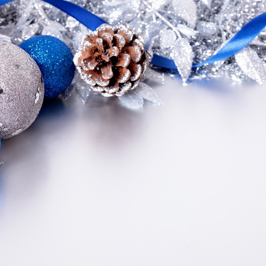 Обои новый год, шары, шишка, рождество, елочные украшения, мишура, new year, balls, bump, christmas, christmas decorations, tinsel разрешение 2880x1800 Загрузить