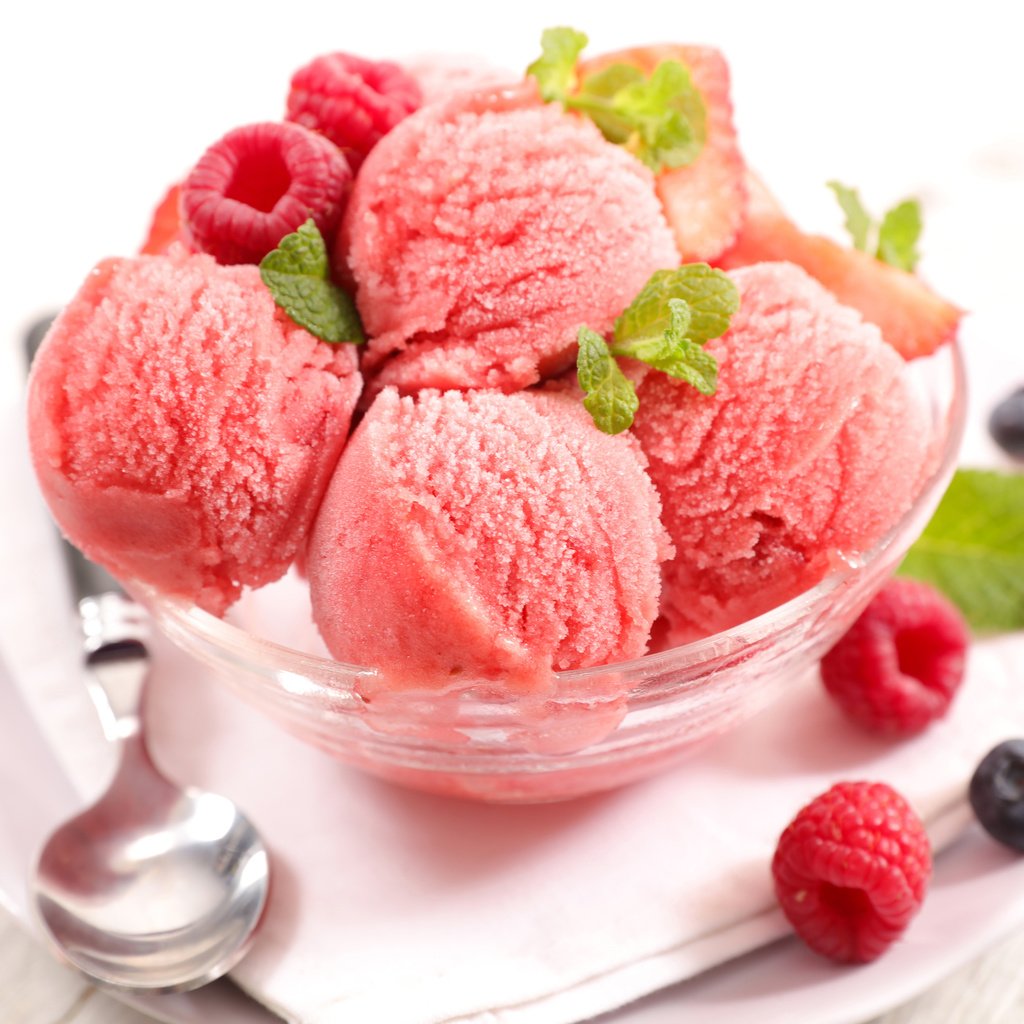 Обои мята, малина, мороженое, шарики, ягоды, черника, сладкое, десерт, mint, raspberry, ice cream, balls, berries, blueberries, sweet, dessert разрешение 6000x4000 Загрузить