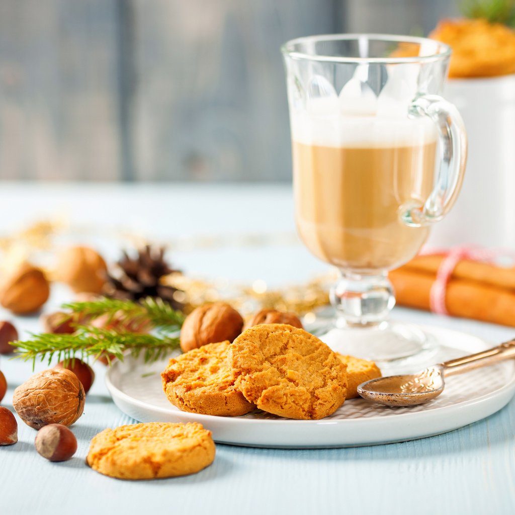 Обои орехи, напиток, корица, кофе, печенье, 4, nuts, drink, cinnamon, coffee, cookies разрешение 6016x4011 Загрузить