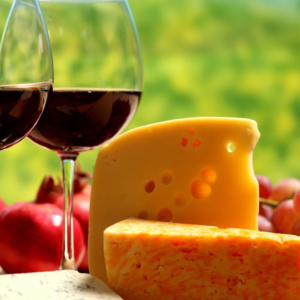 Обои виноград, фрукты, сыр, вино, бокалы, красное, гранат, grapes, fruit, cheese, wine, glasses, red, garnet разрешение 2560x1440 Загрузить