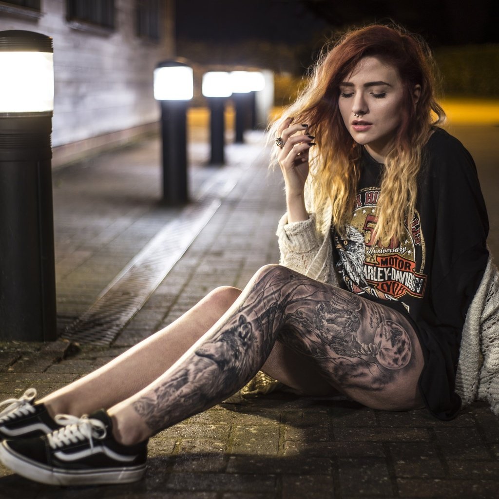 Обои девушка, улица, тату, girl, street, tattoo разрешение 2048x1365 Загрузить