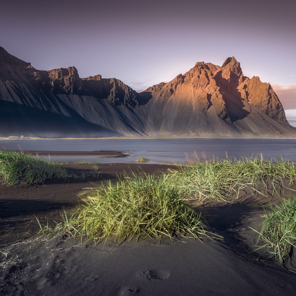 Обои трава, горы, море, побережье, даль, исландия, grass, mountains, sea, coast, dal, iceland разрешение 2048x1367 Загрузить