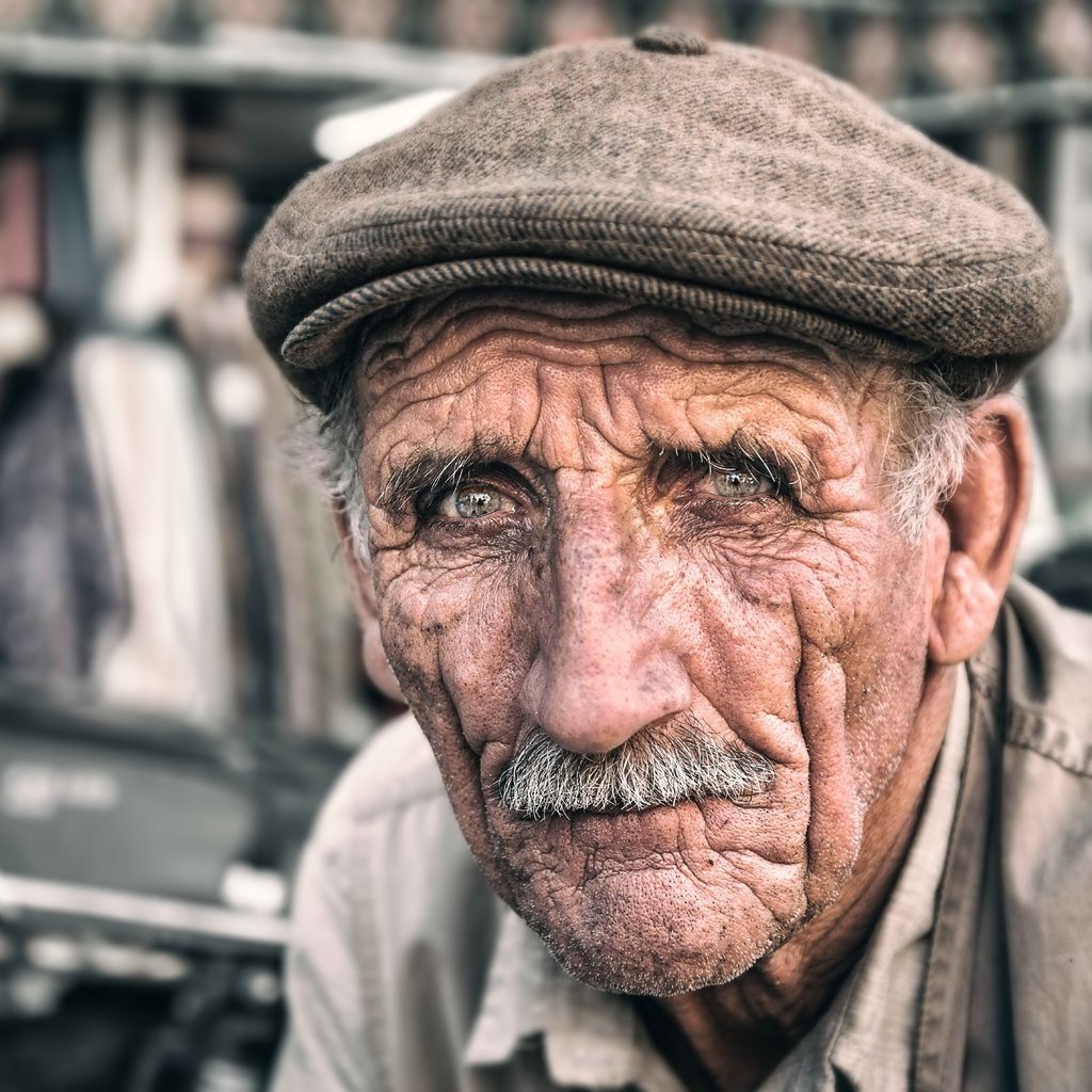 Обои портрет, лицо, мужчина, старик, иран, морщины, portrait, face, male, the old man, iran, wrinkles разрешение 6870x4580 Загрузить