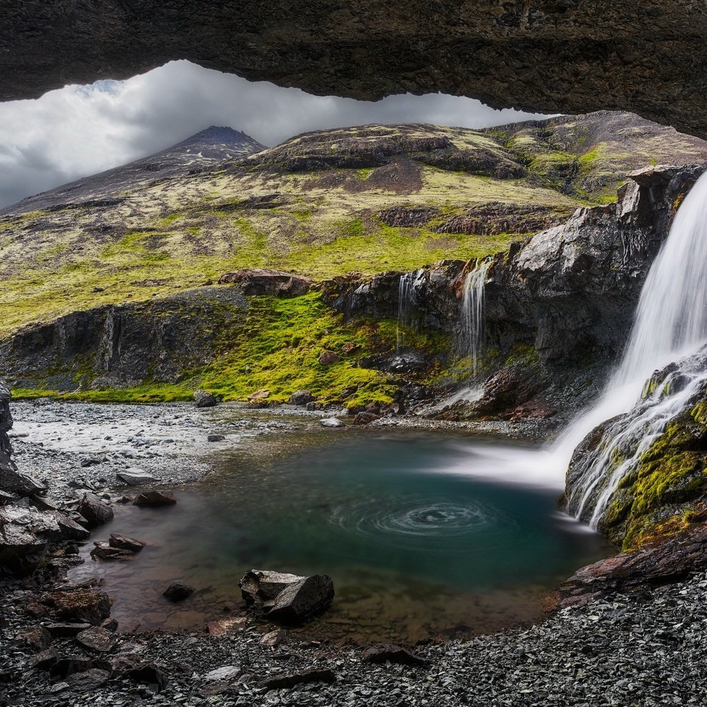 Обои водопад, исландия, waterfall, iceland разрешение 2000x1300 Загрузить