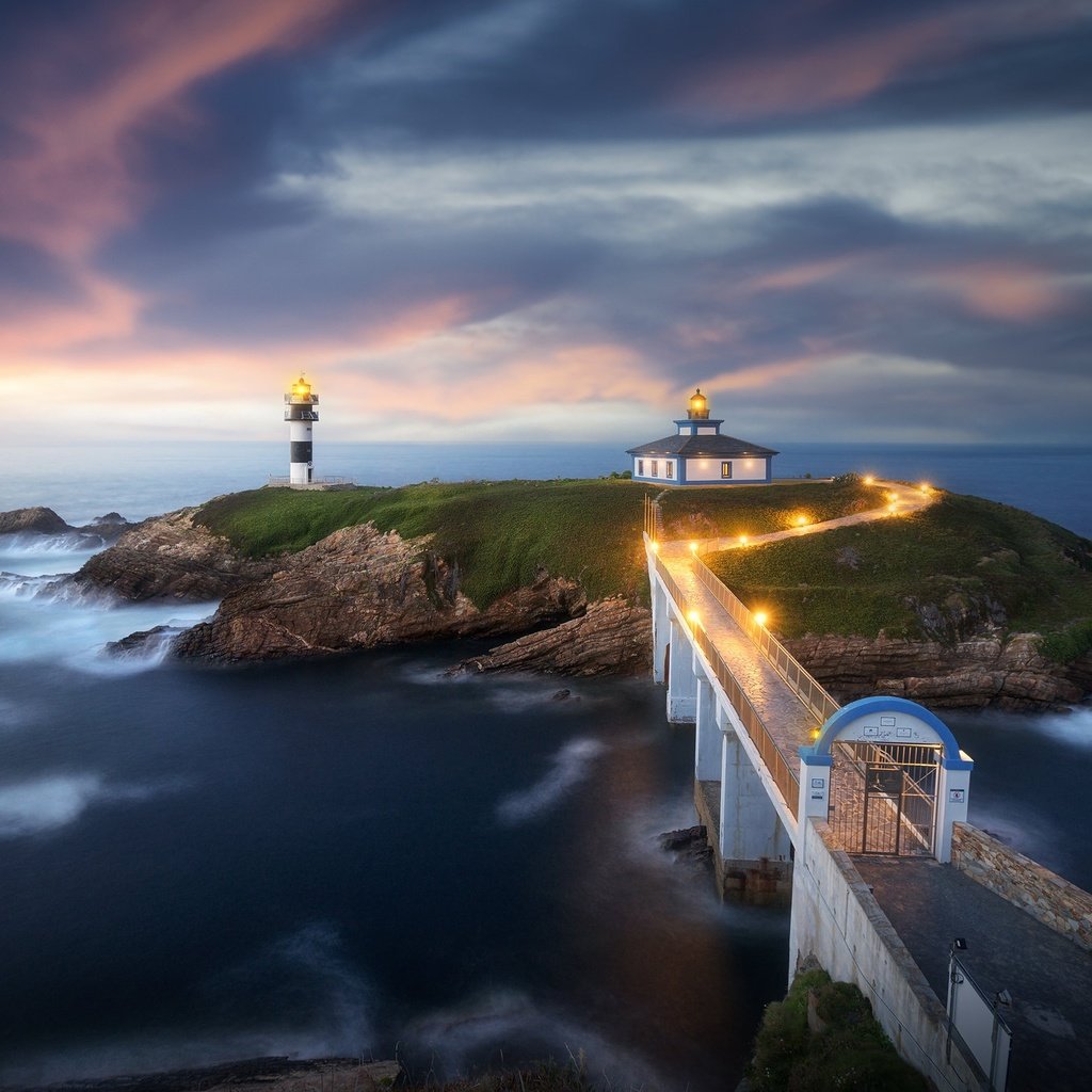 Обои море, маяк острова панча, cantabrian sea, маяк, pancha island lighthouse, остров панча, мост, остров, испания, galicia, ribadeo, галисия, pancha island, рибадео, кантабрийское море, sea, lighthouse, bridge, island, spain разрешение 2047x1365 Загрузить