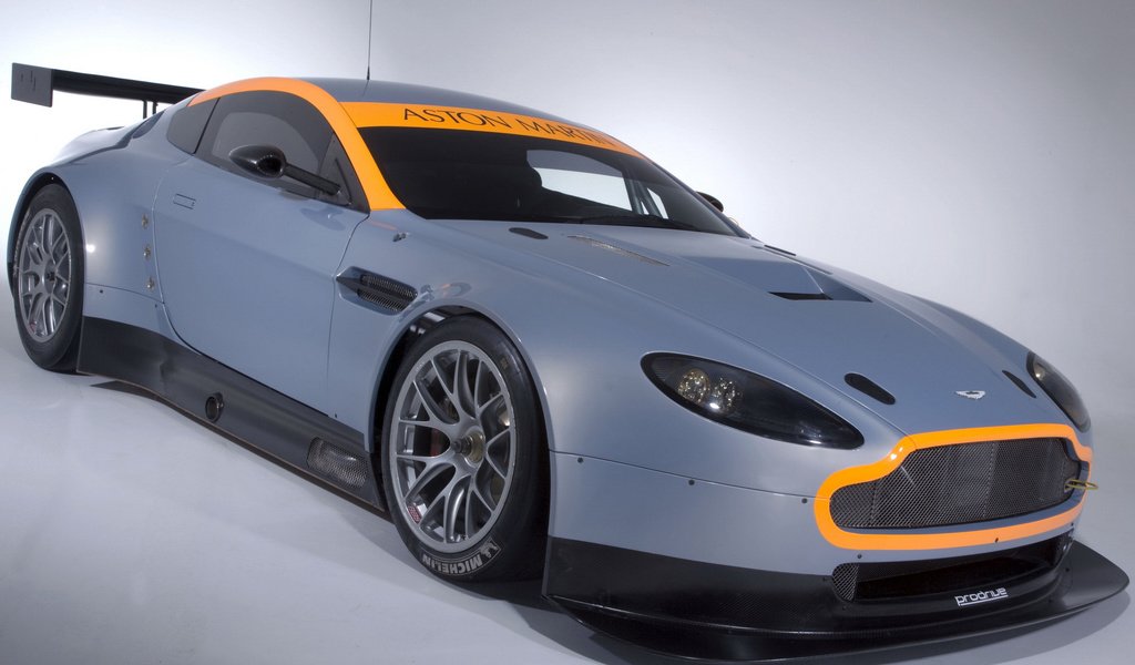 Обои астон мартин, aston martin разрешение 2048x1536 Загрузить