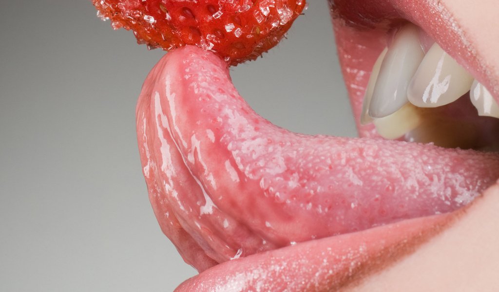 Обои рот, клубничка, сахар, mouth, strawberry, sugar разрешение 2560x1920 Загрузить