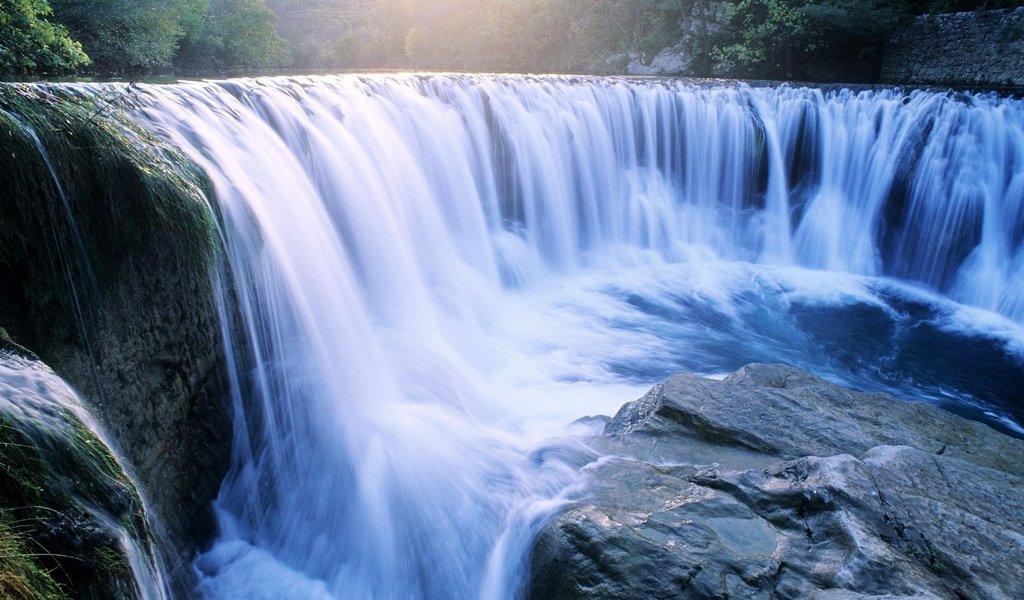 Обои вода, река, камни, водопад, water, river, stones, waterfall разрешение 2000x1333 Загрузить