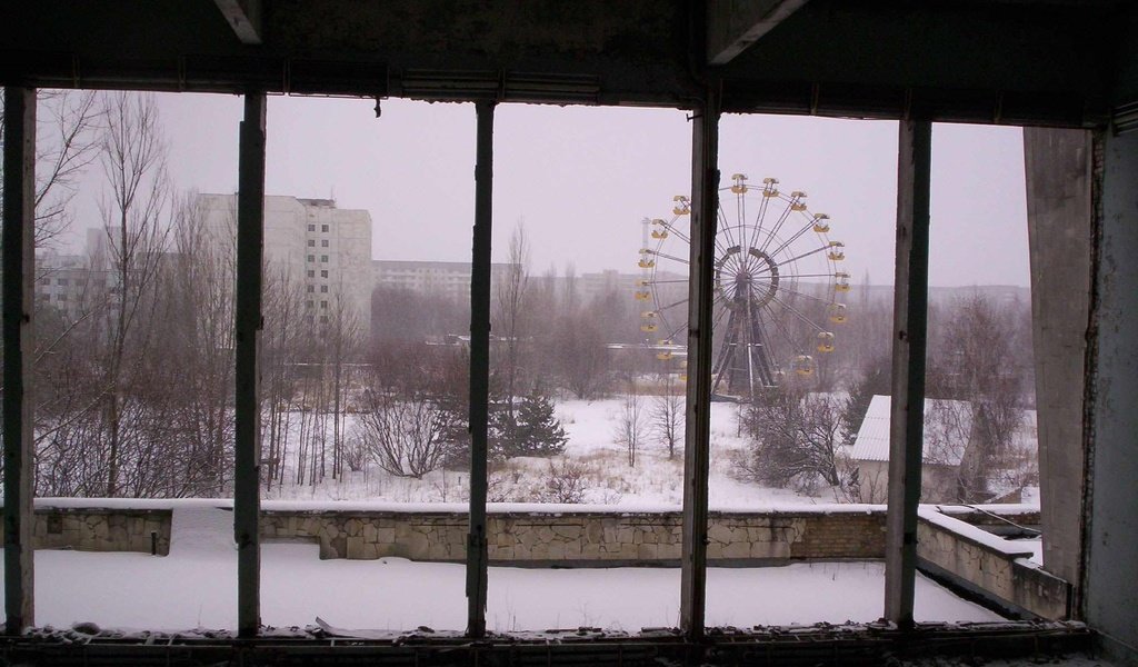 Обои окно, решетка, чернобыль, припять, мертвый город, window, grille, chernobyl, pripyat, dead city разрешение 2080x1544 Загрузить