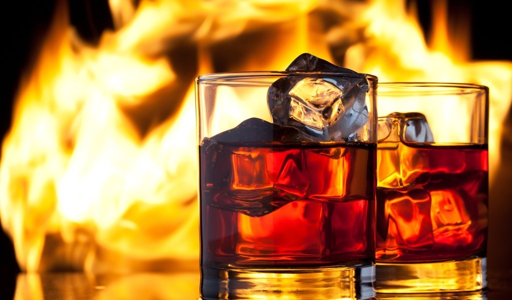 Обои напиток, огонь, лёд, бокалы, алкоголь, виски, drink, fire, ice, glasses, alcohol, whiskey разрешение 2880x1800 Загрузить