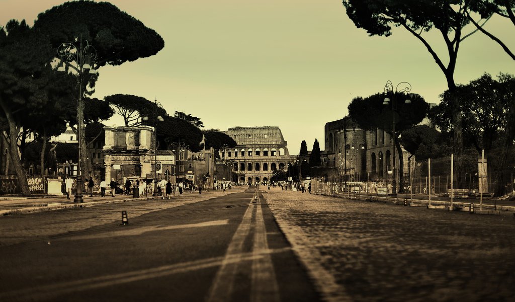 Обои дорога, италия, колизей, рим, road, italy, colosseum, rome разрешение 2560x1600 Загрузить