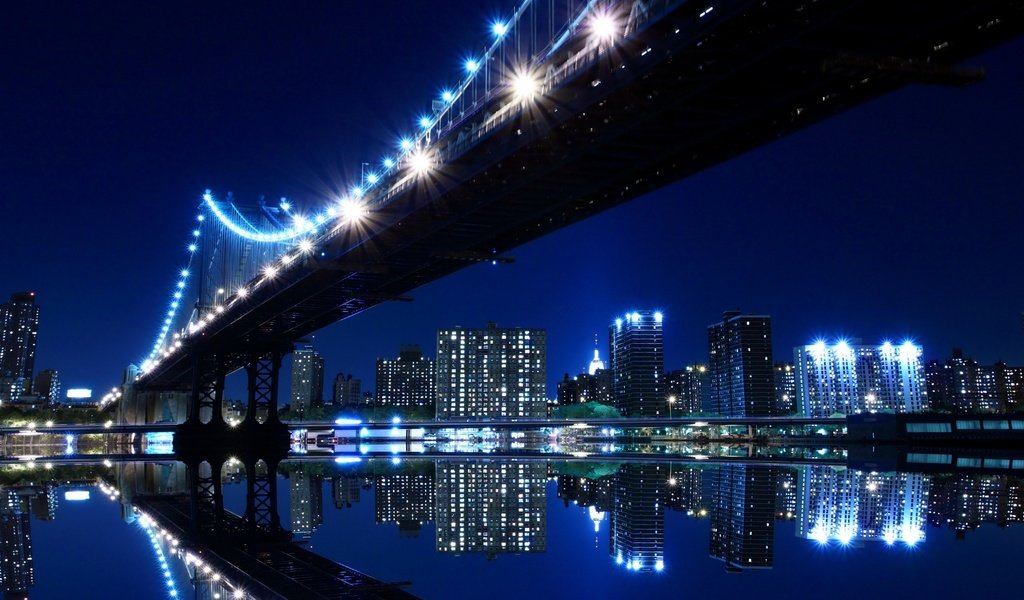 Обои ночь, огни, вода, мост, город, карлос фрейре, night, lights, water, bridge, the city, carlos freire разрешение 2560x2160 Загрузить