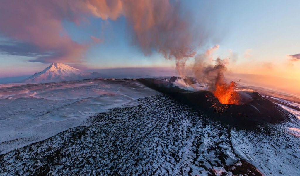 Обои камчатка, извержение, вулкан, плоский толбачик, kamchatka, the eruption, the volcano, flat tolbachik разрешение 1920x1200 Загрузить