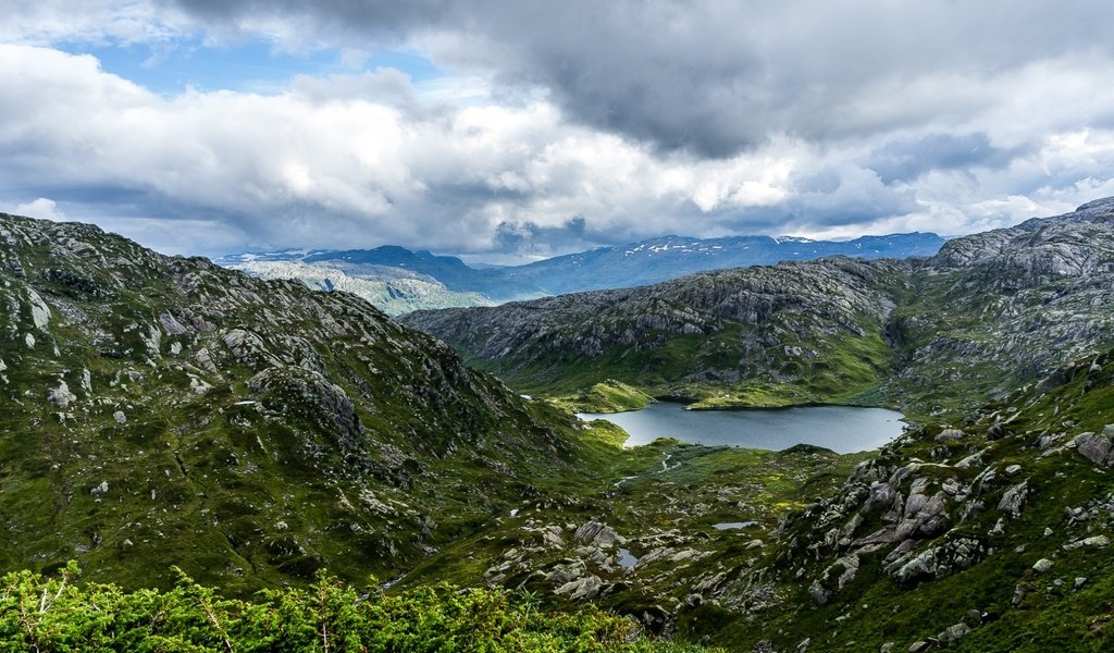 Обои горное озеро, mountain lake разрешение 1939x1088 Загрузить