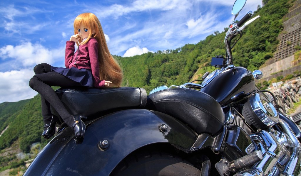 Обои игрушка, кукла, мотоцикл, ямаха, toy, doll, motorcycle, yamaha разрешение 2560x1600 Загрузить