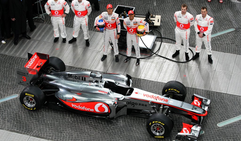 Обои формула 1, пилоты, болид, команда vodafone mclaren mercedes, formula 1, pilots, the car, team vodafone mclaren mercedes разрешение 2560x1600 Загрузить