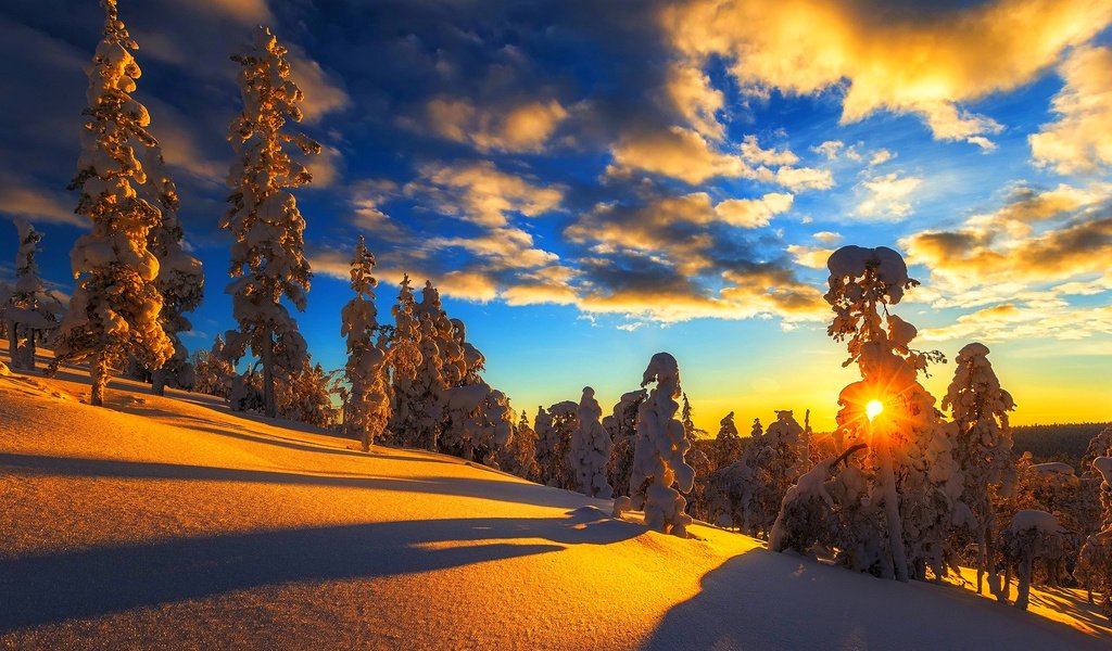 Обои небо, облака, снег, природа, зима, пейзаж, гора, the sky, clouds, snow, nature, winter, landscape, mountain разрешение 1920x1200 Загрузить