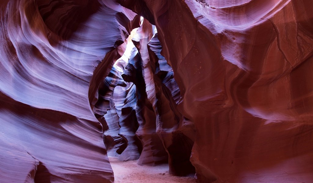 Обои свет, краски, сша, ущелье, каньон антилопы, аризона, light, paint, usa, gorge, antelope canyon, az разрешение 2048x1315 Загрузить